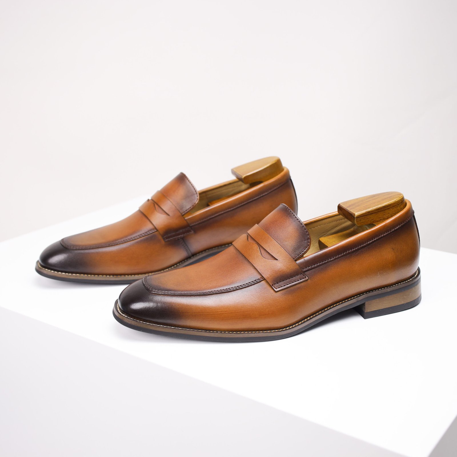 High-End Casual Leather Shoe - Image 5