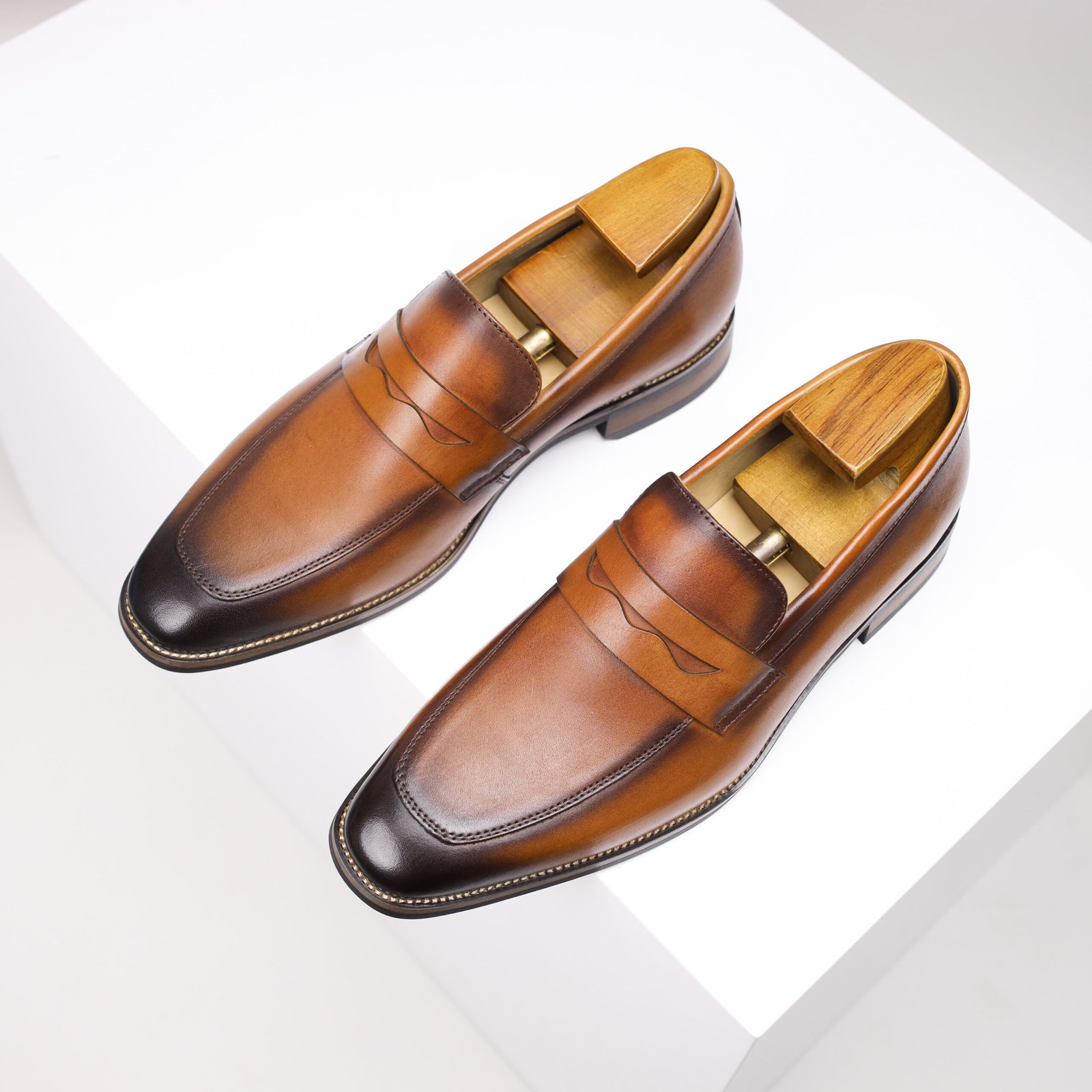 High-End Casual Leather Shoe - Image 8