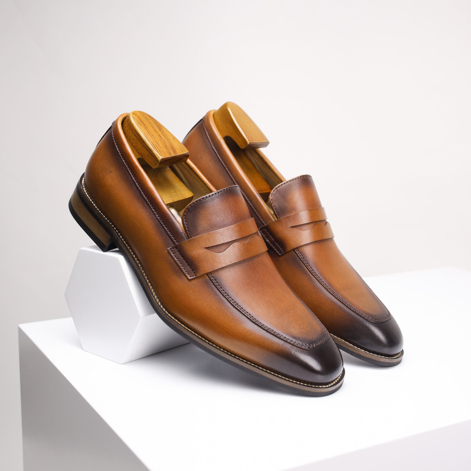 High-End Casual Leather Shoe - Image 11