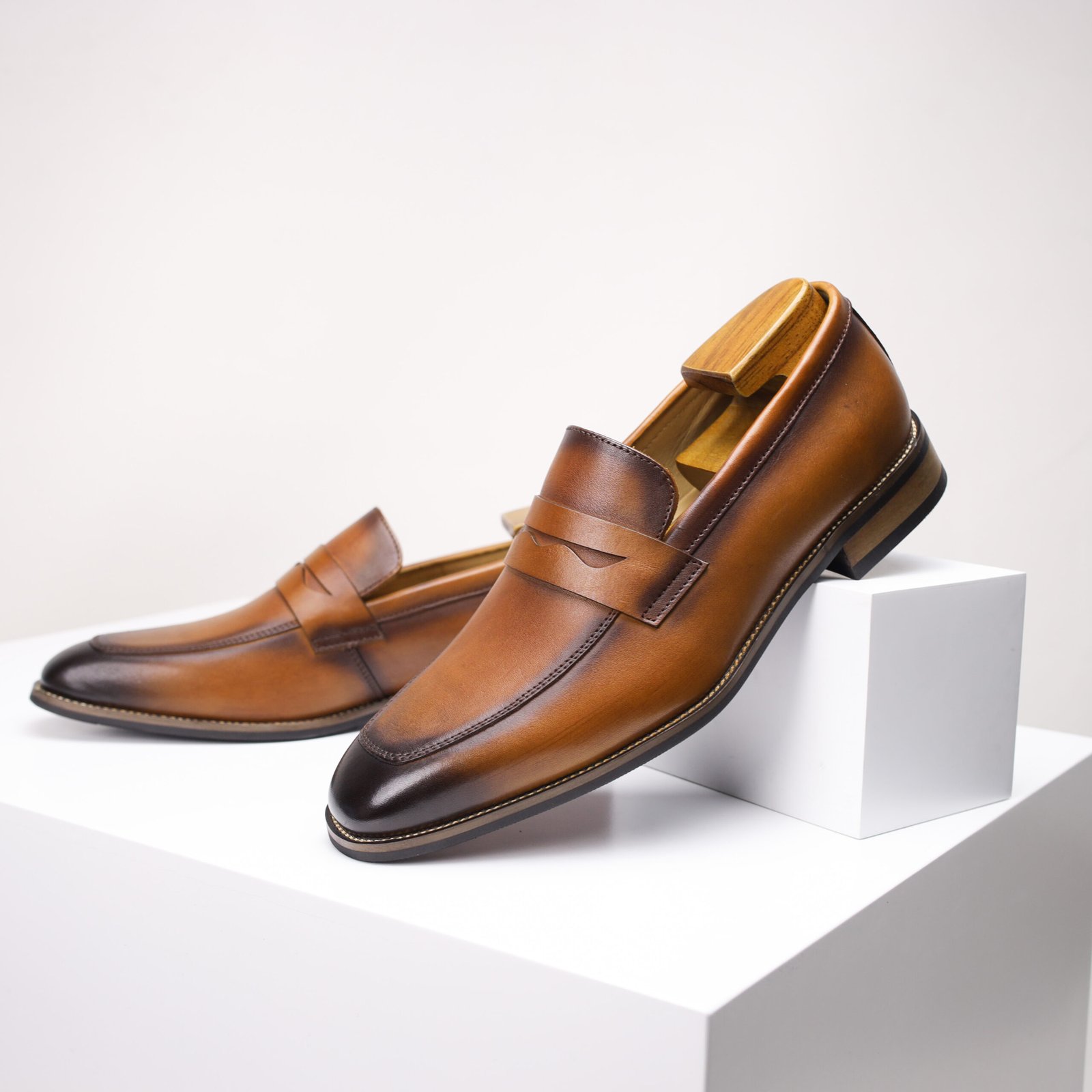 High-End Casual Leather Shoe - Image 13