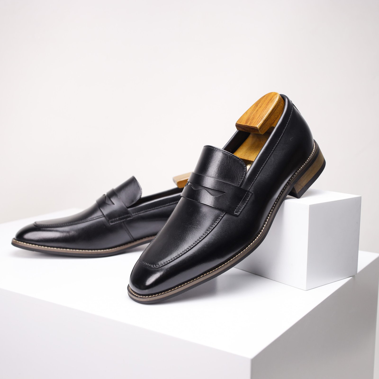 High-End Casual Leather Shoe - Image 14