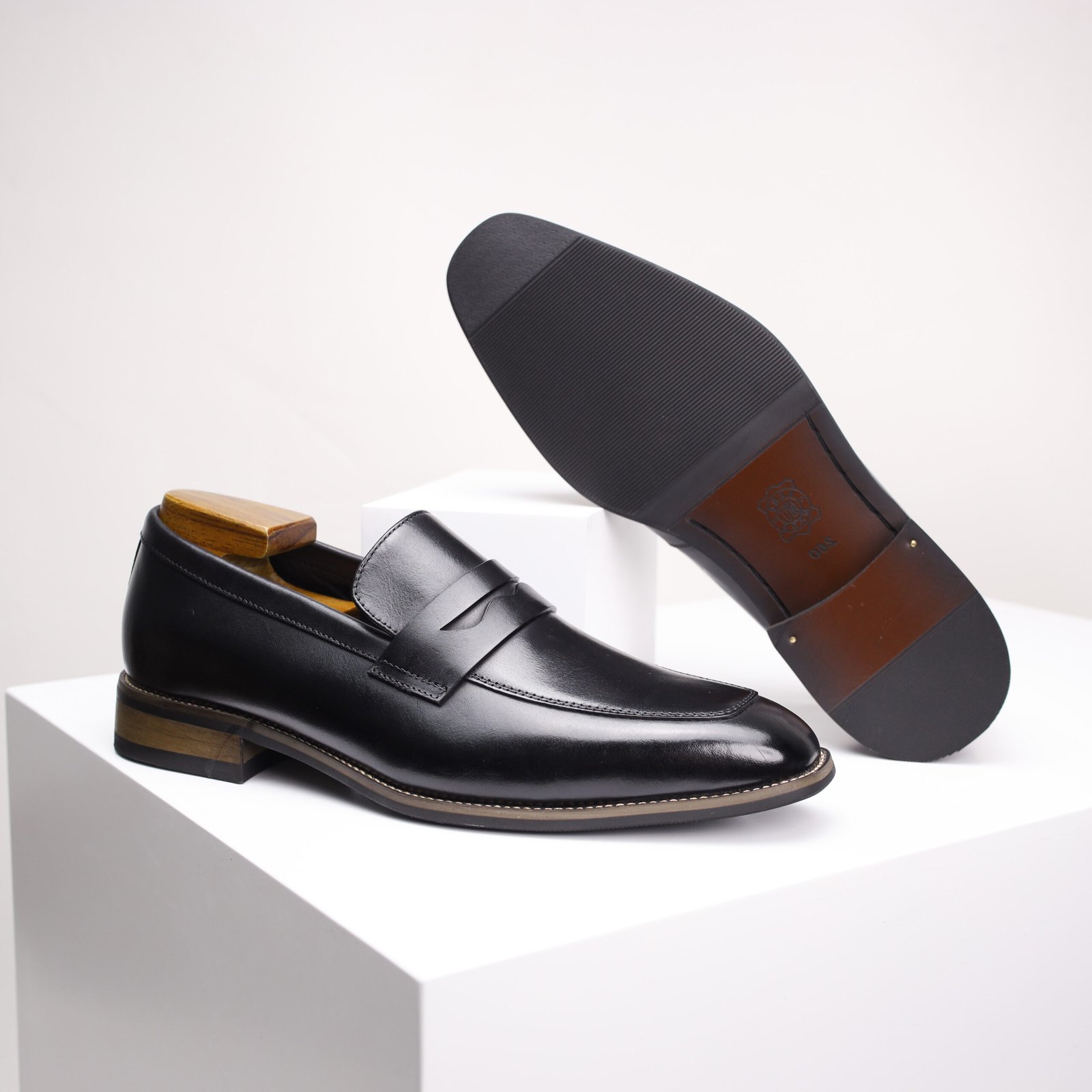 High-End Casual Leather Shoe - Image 15