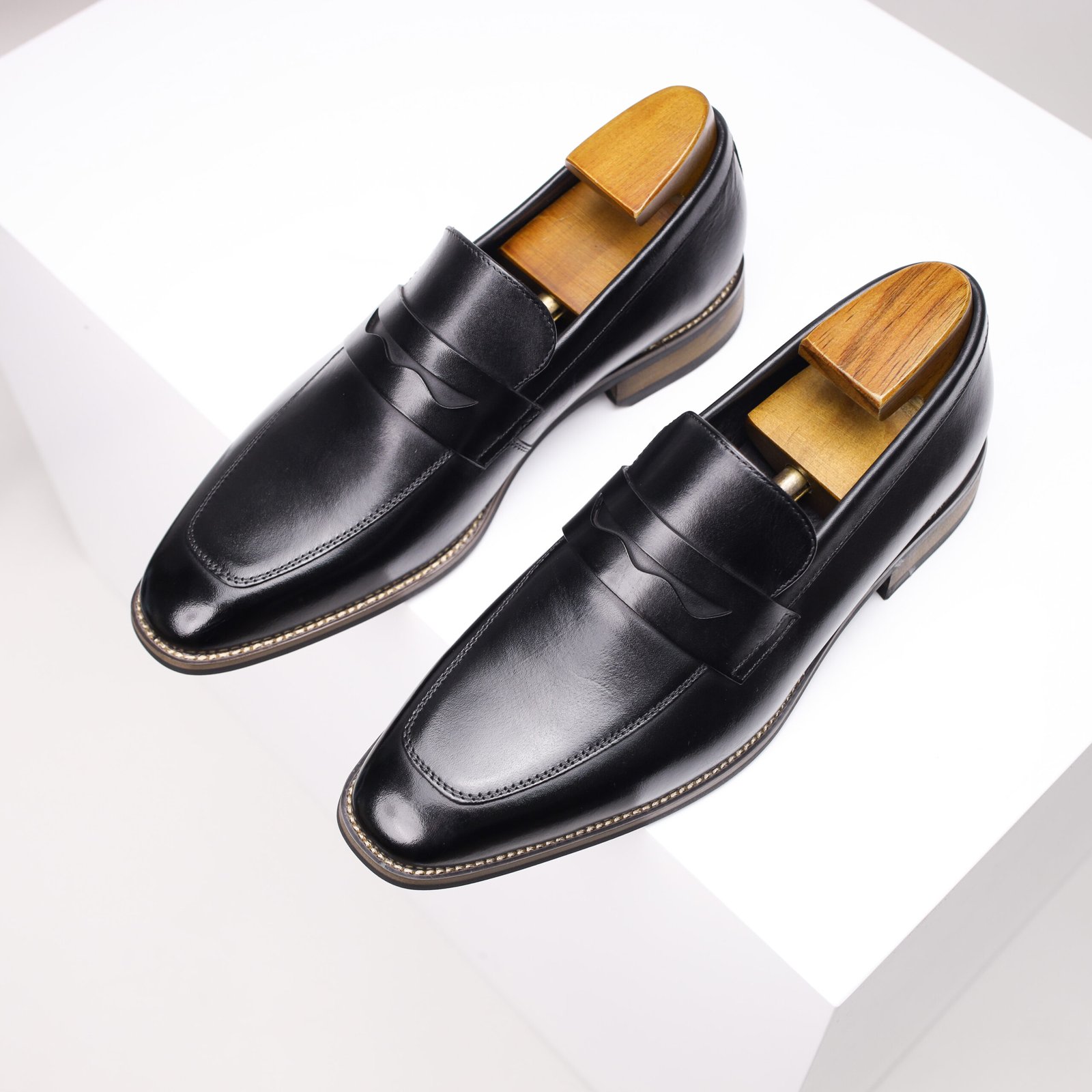 High-End Casual Leather Shoe - Image 17