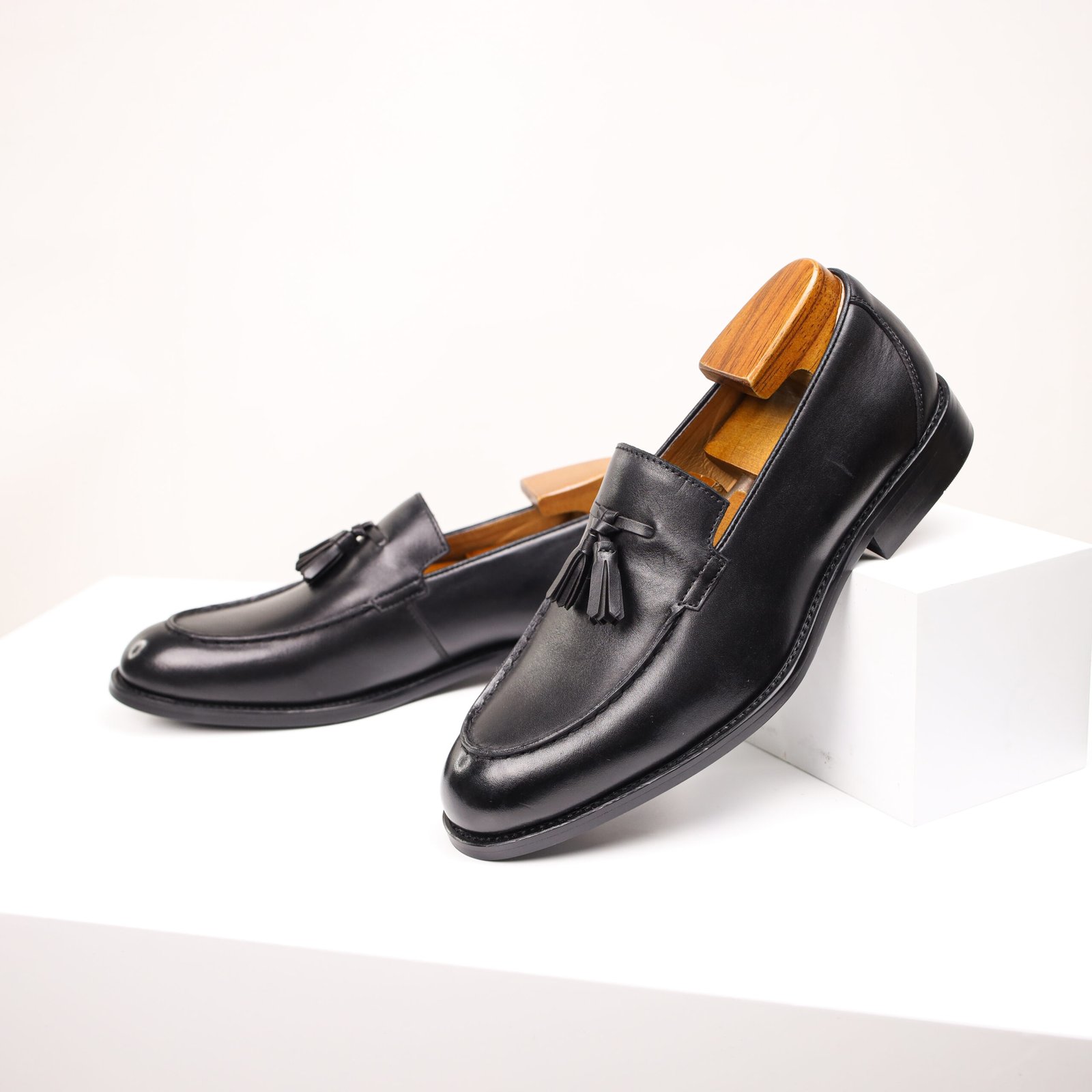 High-End Casual Leather Loafer - Image 17