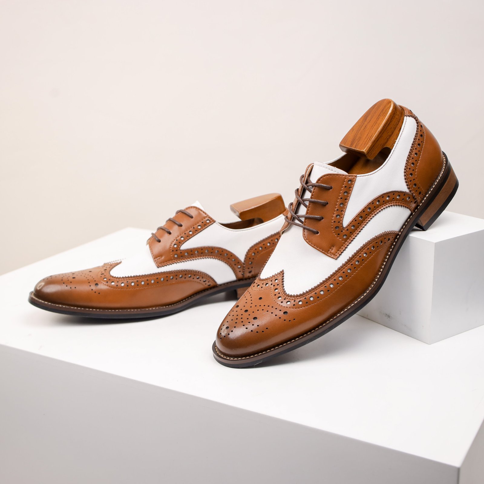 Classy Double Colour Carved Blok Leather Shoe - Image 5