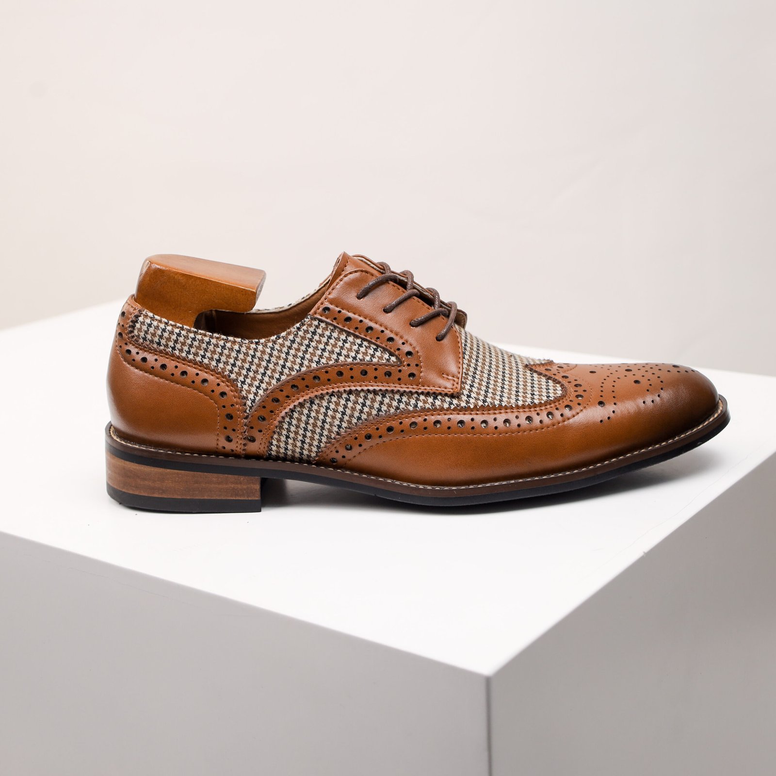 Classy Double Colour Carved Blok Leather Shoe - Image 11