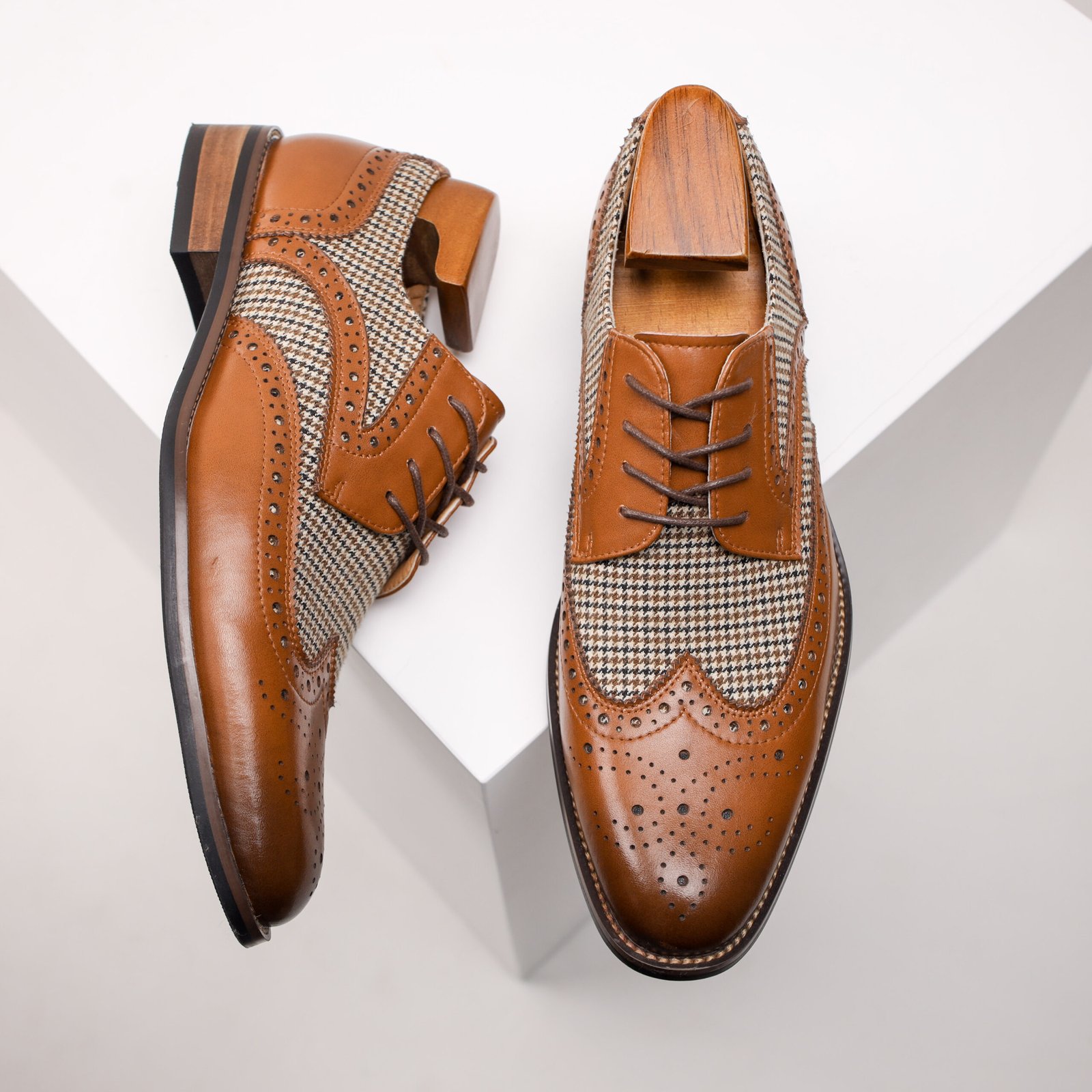 Classy Double Colour Carved Blok Leather Shoe - Image 15